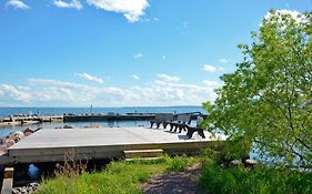 Beautiful Beach Front Condo With Lake Views